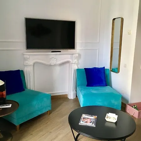 Vale Apartment *