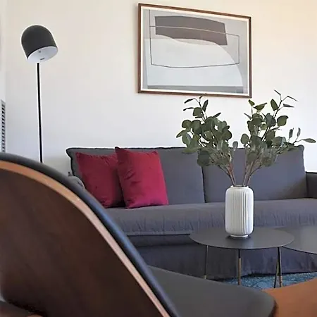 Vale Apartment